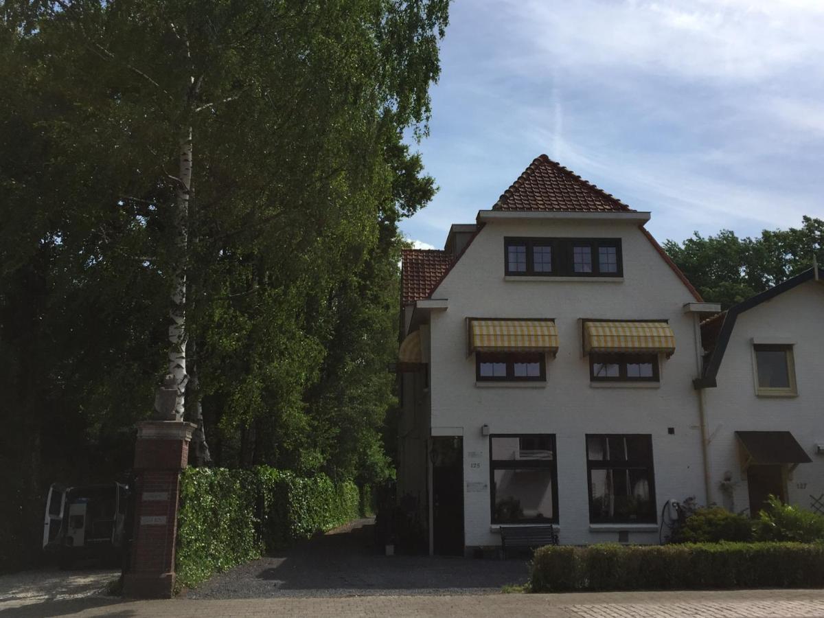 B&B De Druif Бреда Екстериор снимка